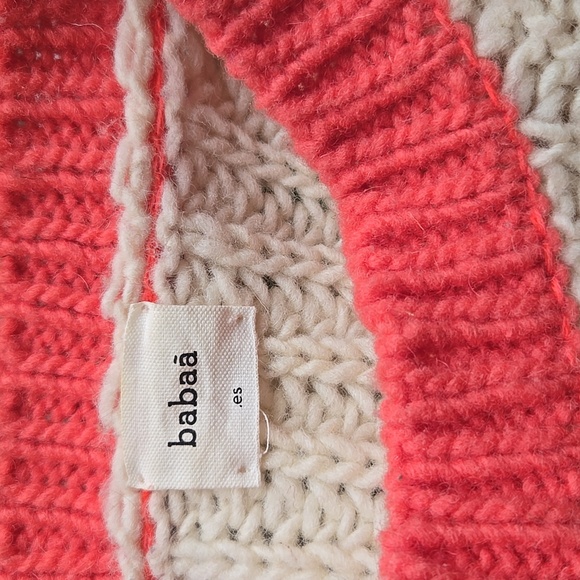 RARE babaa Wool Cream Sweater with Coral Trim - Picture 2 of 4